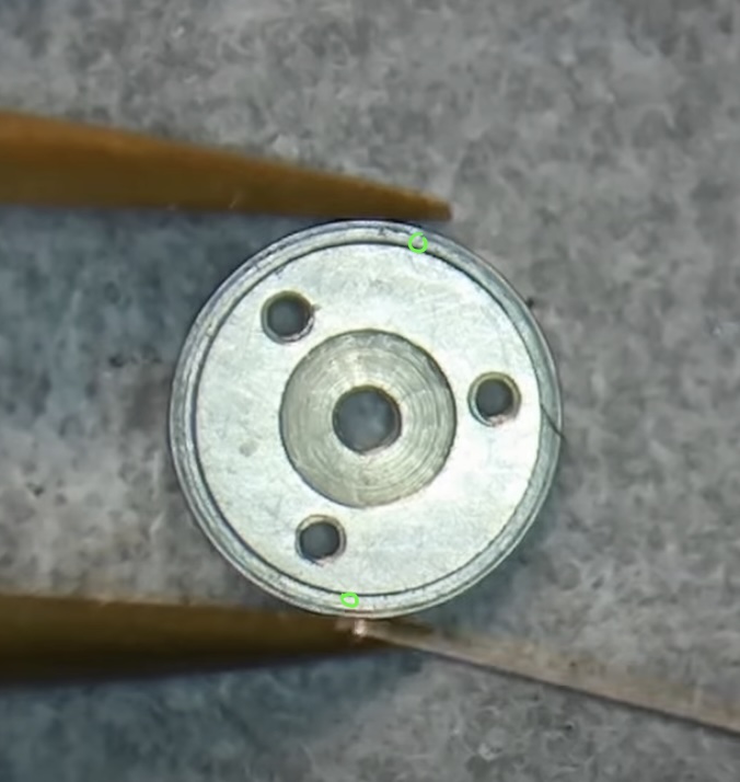 Deux points HP 1300 sur la roue